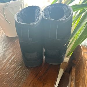 Classic mini uggs